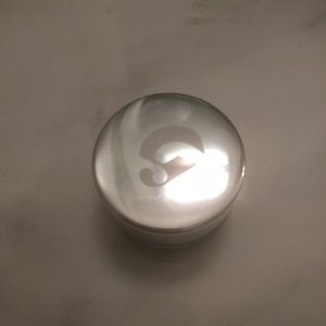 Glossier stretch concealer medium